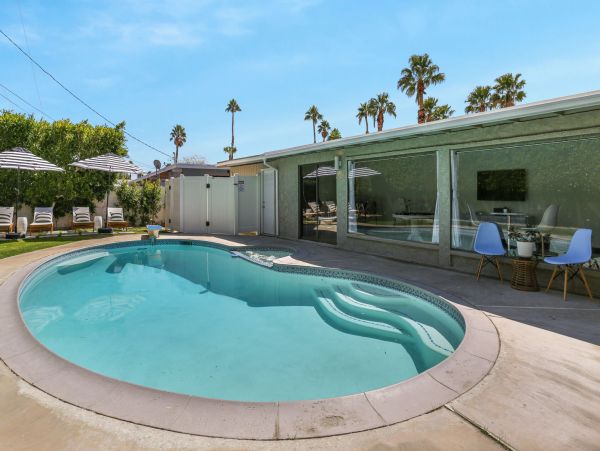 Palm Springs Home 991406