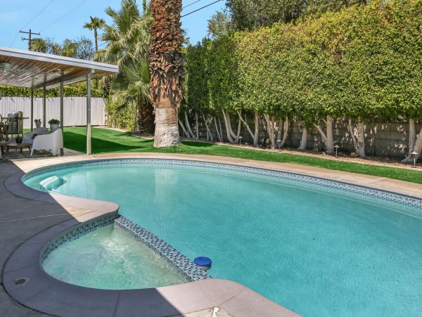 Palm Springs Home 991406