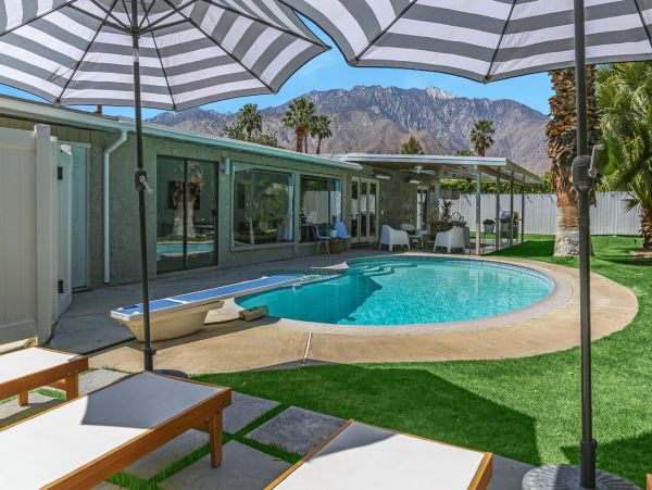 Palm Springs Home 991406