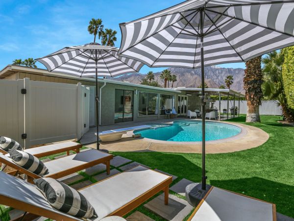 Palm Springs Home 991406