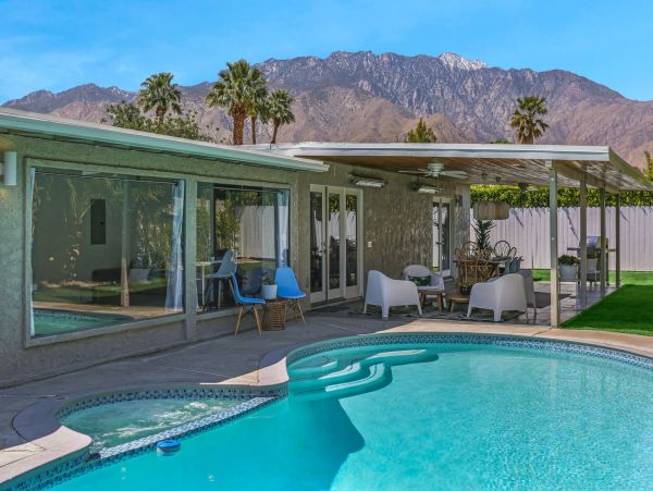 Palm Springs Home 991406