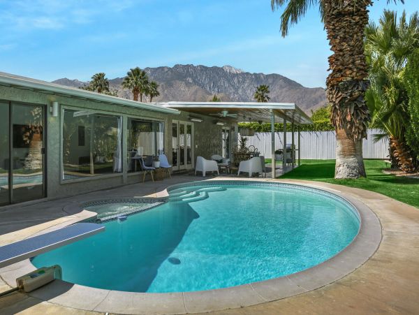 Palm Springs Home 991406