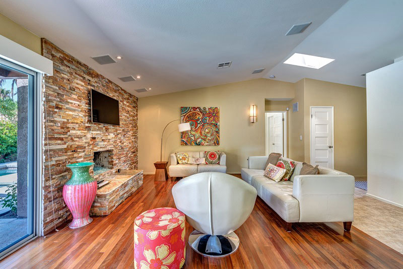 Palm Springs Home 991420