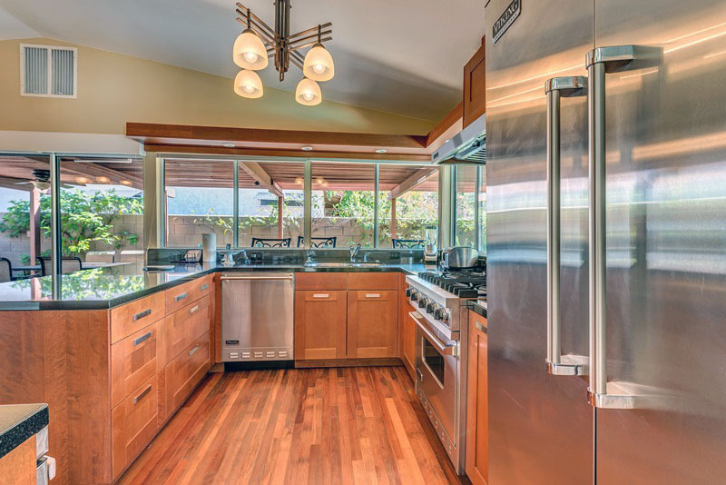 Palm Springs Home 991420