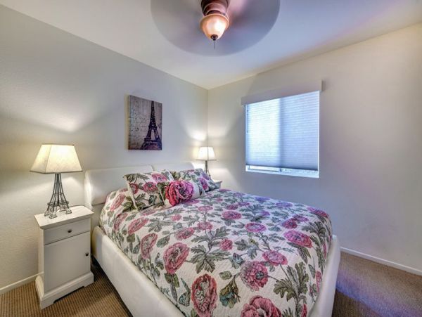Palm Springs Home 991420
