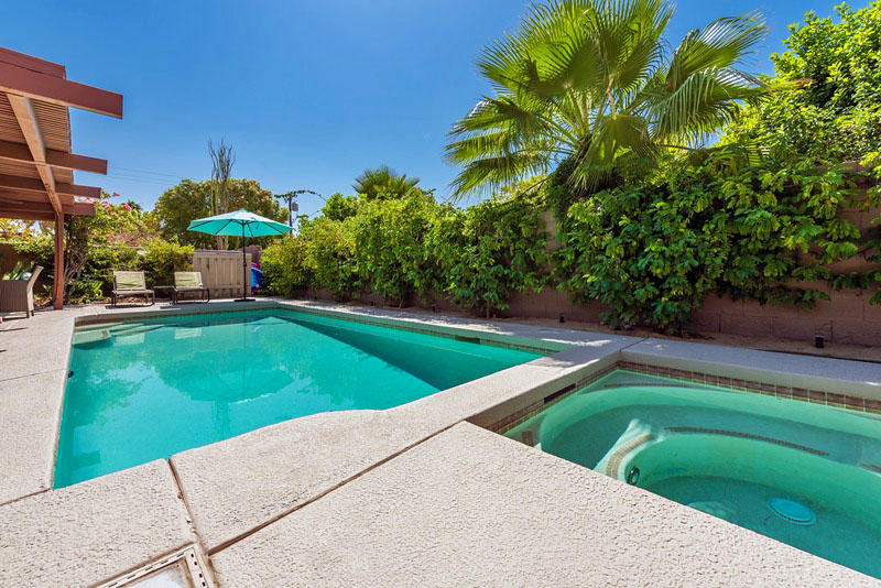 Palm Springs Home 991420