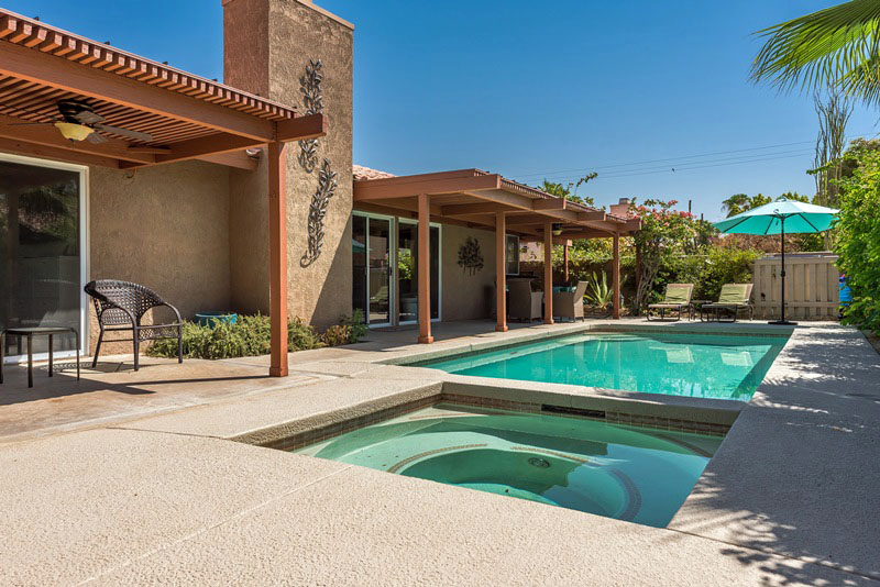 Palm Springs Home 991420