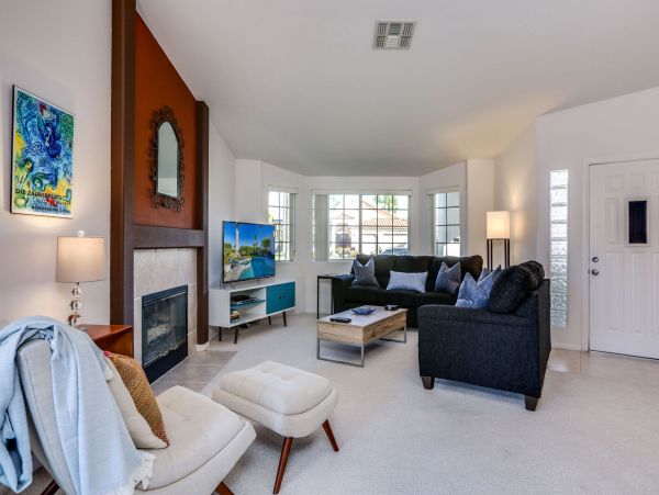 Palm Springs Home 991422