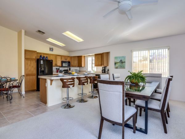 Palm Springs Home 991422