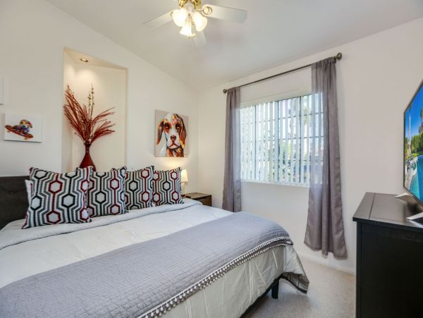 Palm Springs Home 991422