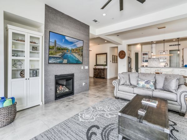 Palm Springs Home 991423