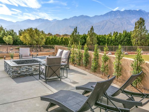 Palm Springs Home 991423