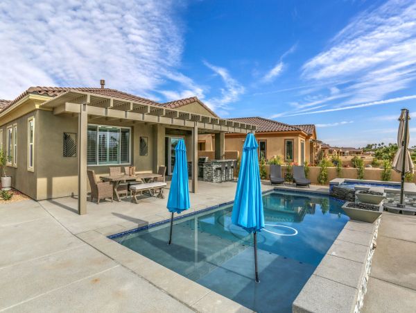 Palm Springs Home 991423