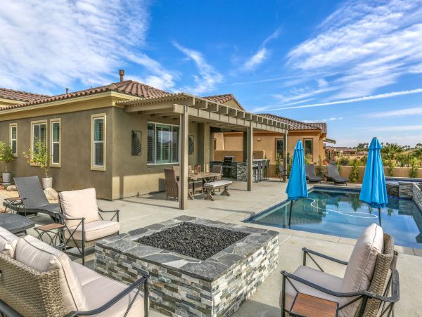 Palm Springs Home 991423