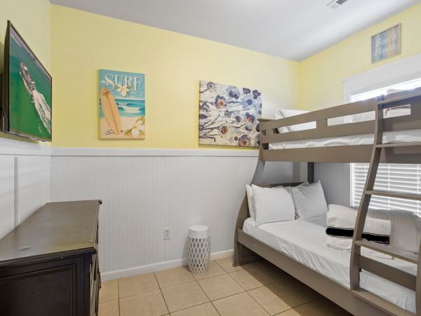 Five Bedroom Vacation Home with Private Pool in Miramar Beach