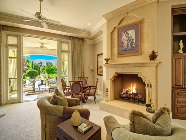 Palm Springs Home 991446