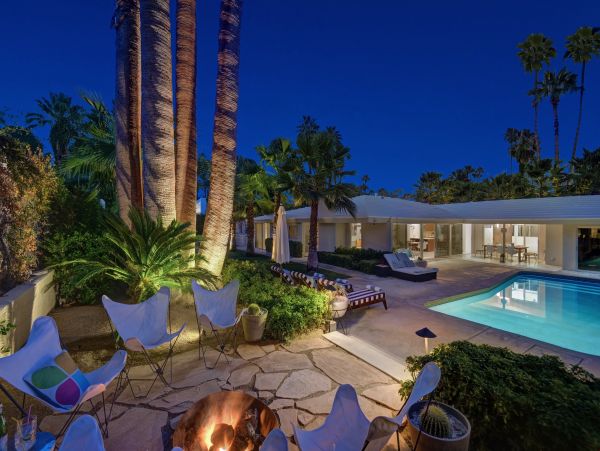 Palm Springs Home 991449