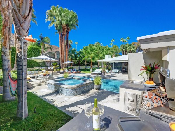 Palm Springs Home 991449