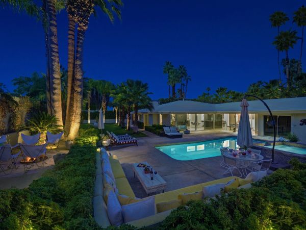Palm Springs Home 991449