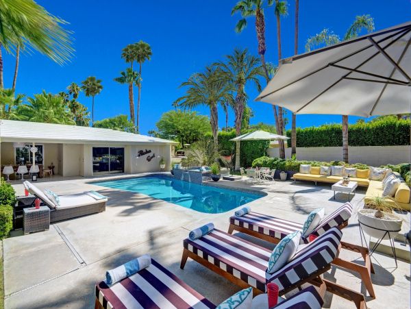 Palm Springs Home 991449