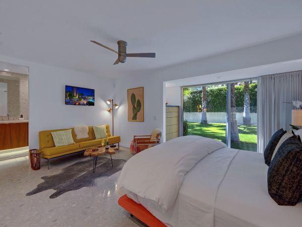 Palm Springs Home 991449
