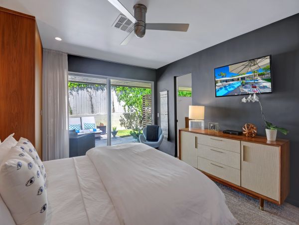 Palm Springs Home 991449