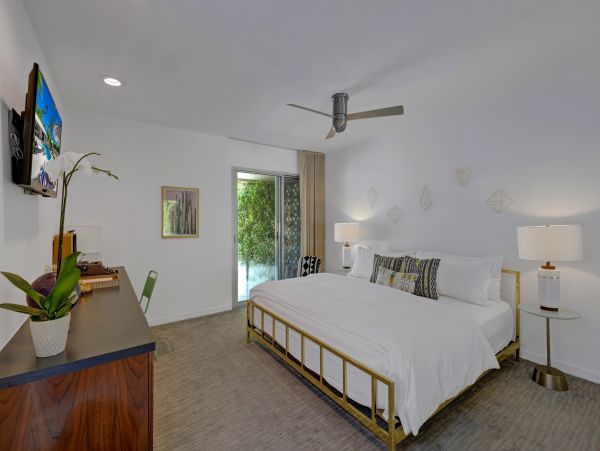 Palm Springs Home 991449