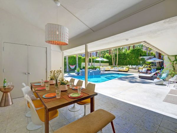 Palm Springs Home 991449