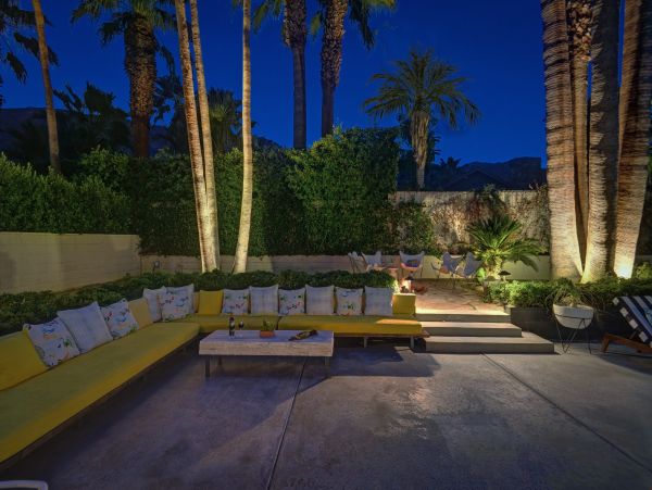 Palm Springs Home 991449