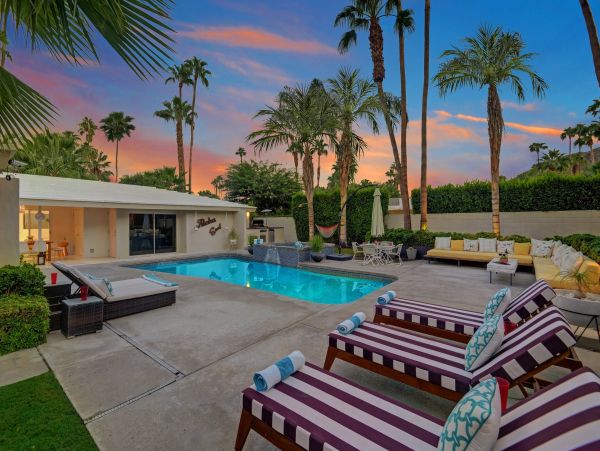 Palm Springs Home 991449