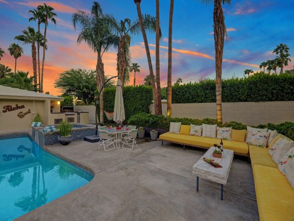 Palm Springs Home 991449