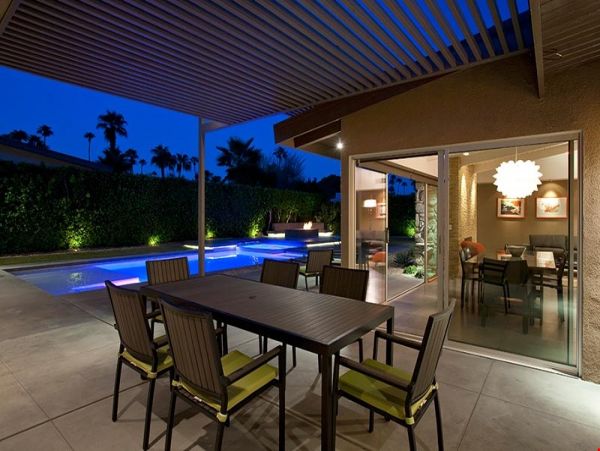 Palm Springs Home 991450