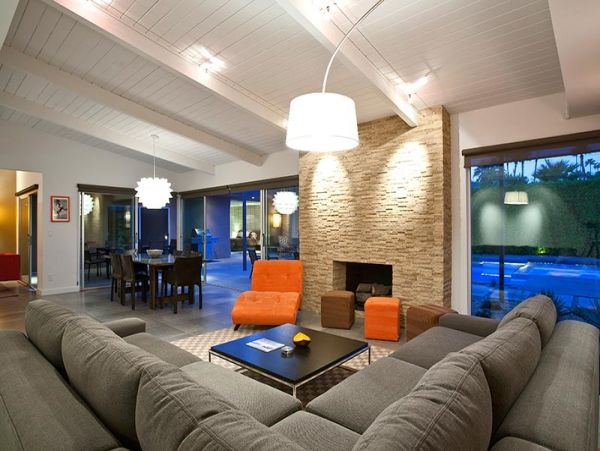 Palm Springs Home 991450