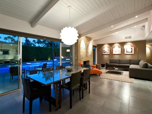 Palm Springs Home 991450