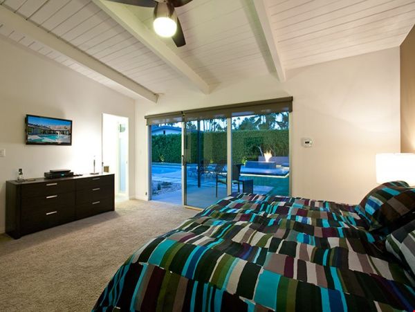 Palm Springs Home 991450