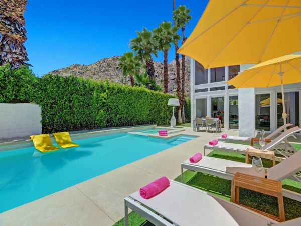 Palm Springs Home 991451