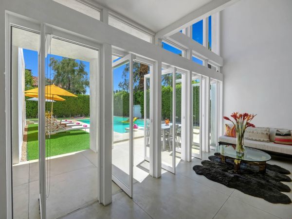 Palm Springs Home 991451