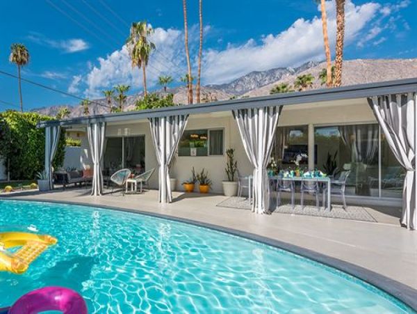 Palm Springs Home 991452