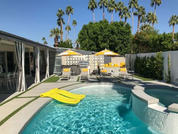 Palm Springs Home 991452