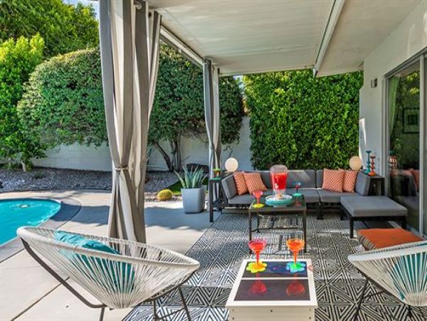 Palm Springs Home 991452