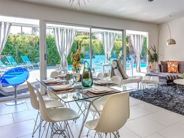 Palm Springs Home 991452