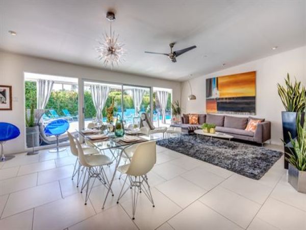 Palm Springs Home 991452