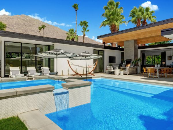 Palm Springs Home 991453