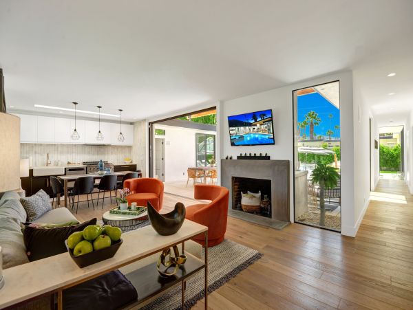 Palm Springs Home 991453