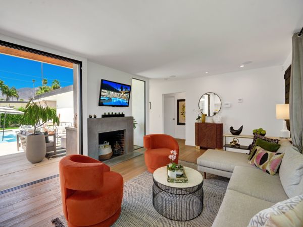 Palm Springs Home 991453