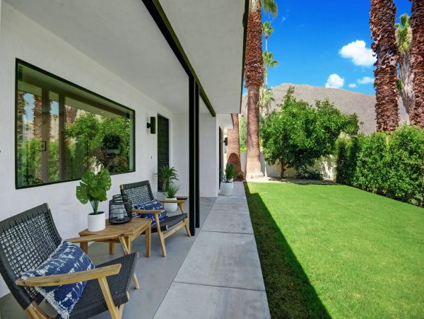 Palm Springs Home 991453
