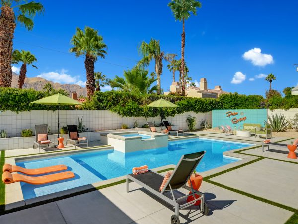 Palm Springs Home 991454