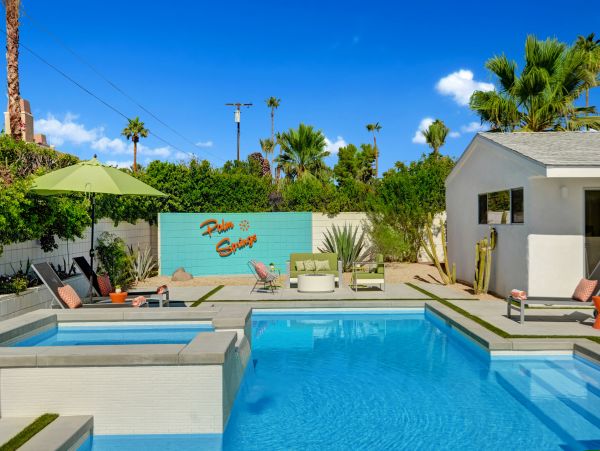 Palm Springs Home 991454