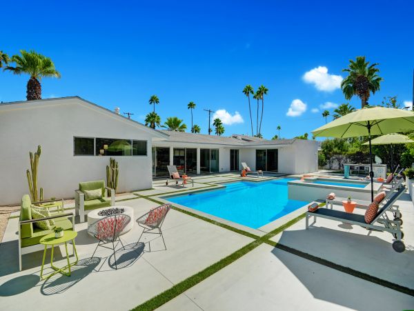 Palm Springs Home 991454