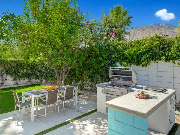 Palm Springs Home 991454